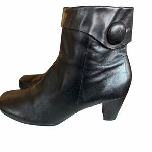 Ecco Black Leather Hanna Heeled Ankle Boots Women's Size 41 or 10-10.5 US